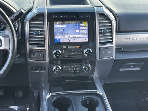 Used 2019 Ford F250 Platinum w/ Platinum Ultimate Package image 16