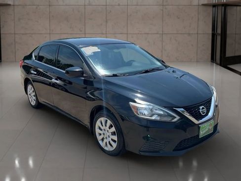Used 2017 Nissan Sentra S image 6