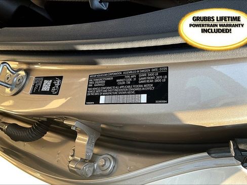 New 2026 Volvo XC60 B5 Plus w/ Protection Package Premier image 22