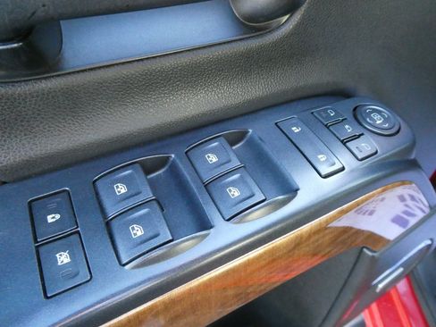 Used 2014 Chevrolet Silverado 1500 LTZ image 23