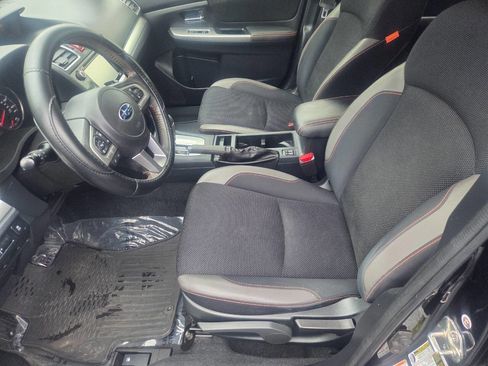 Used 2016 Subaru Crosstrek 2.0i Premium AWD/4WD image 4