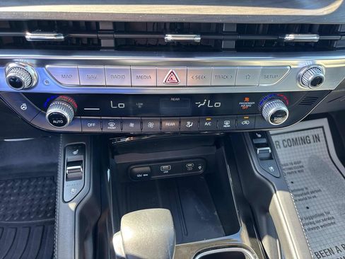 Used 2023 Kia Telluride SX Prestige X-Pro AWD/4WD image 21