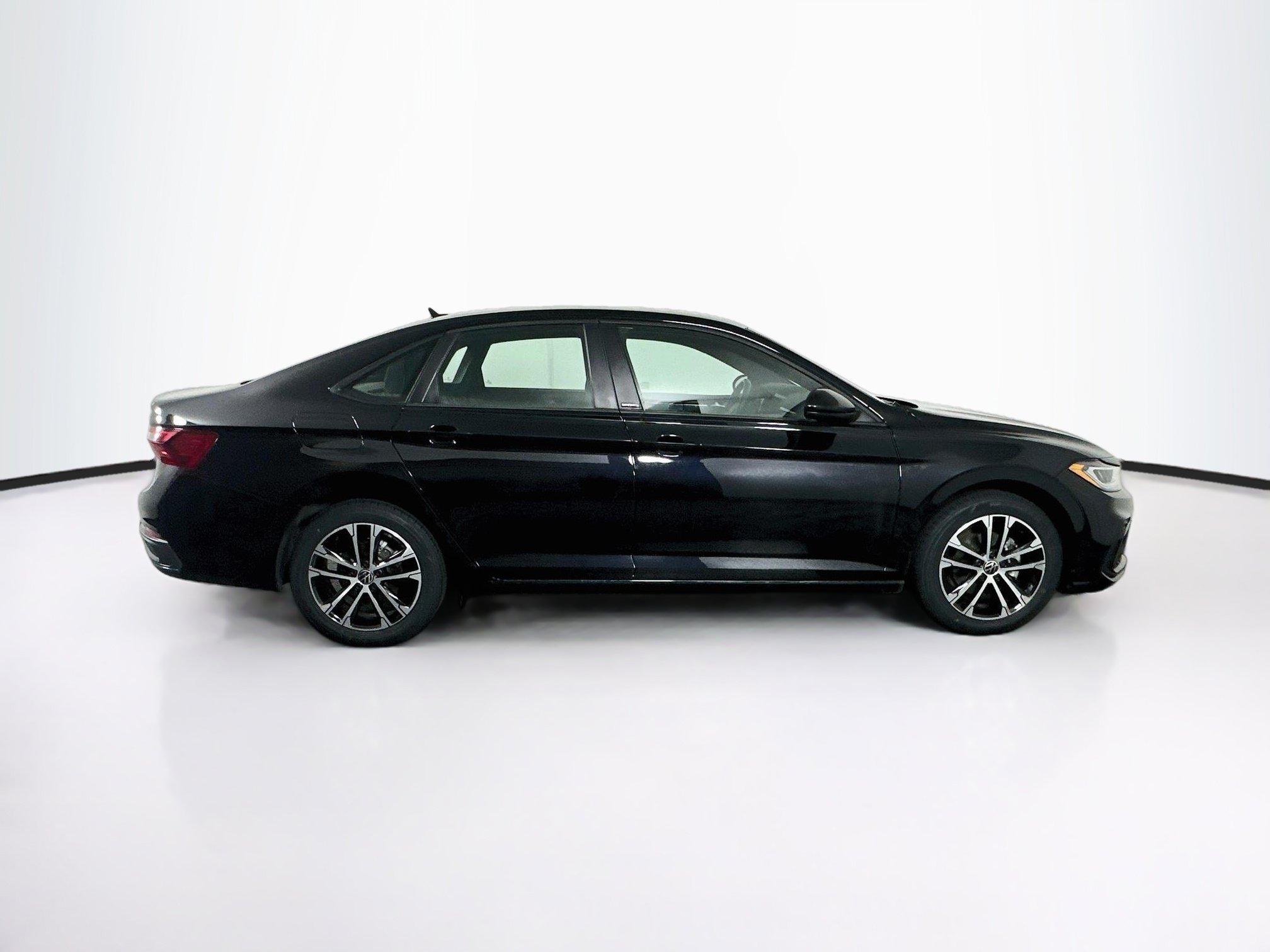 Used 2025 Volkswagen Jetta Sport FWD image 10