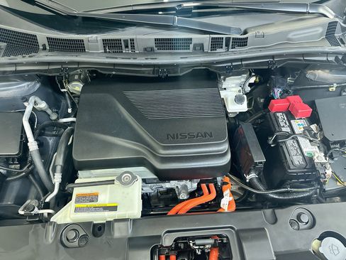 Used 2025 Nissan Leaf S FWD image 33