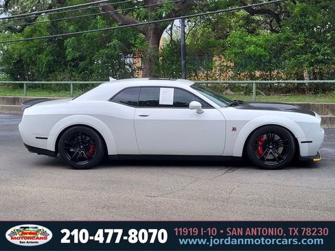 Used 2021 Dodge Challenger R/T Scat Pack RWD image 6