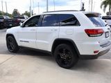 Used 2019 Jeep Grand Cherokee Laredo image 5