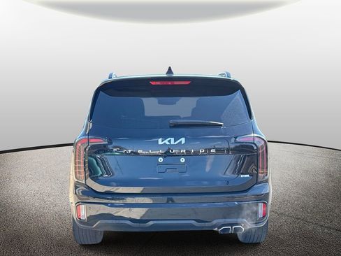 Used 2024 Kia Telluride EX X-Line image 3