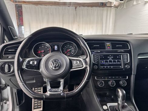 Used 2016 Volkswagen GTI SE FWD image 14