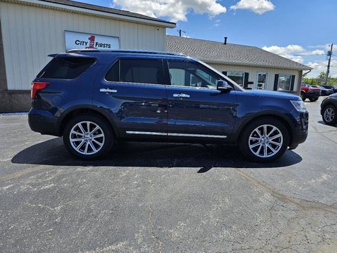 Used 2016 Ford Explorer Limited w/ Equipment Group 301A AWD/4WD image 30
