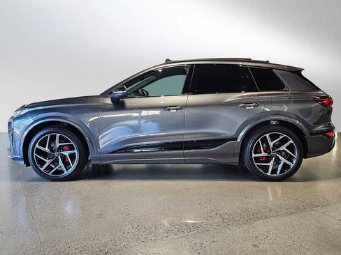 New 2025 Audi SQ6 e-tron Prestige image 6