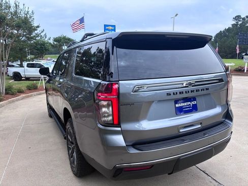 Used 2022 Chevrolet Suburban Z71 w/ Max Trailering Package AWD/4WD image 12