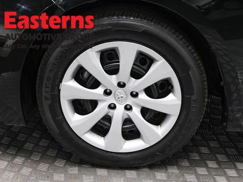 Used 2024 Toyota Corolla LE image 31