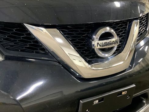 Used 2016 Nissan Rogue SL w/ SL Premium Package image 30