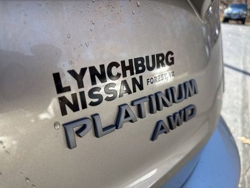 Used 2026 Nissan Rogue Platinum w/ Platinum Premium Package image 11