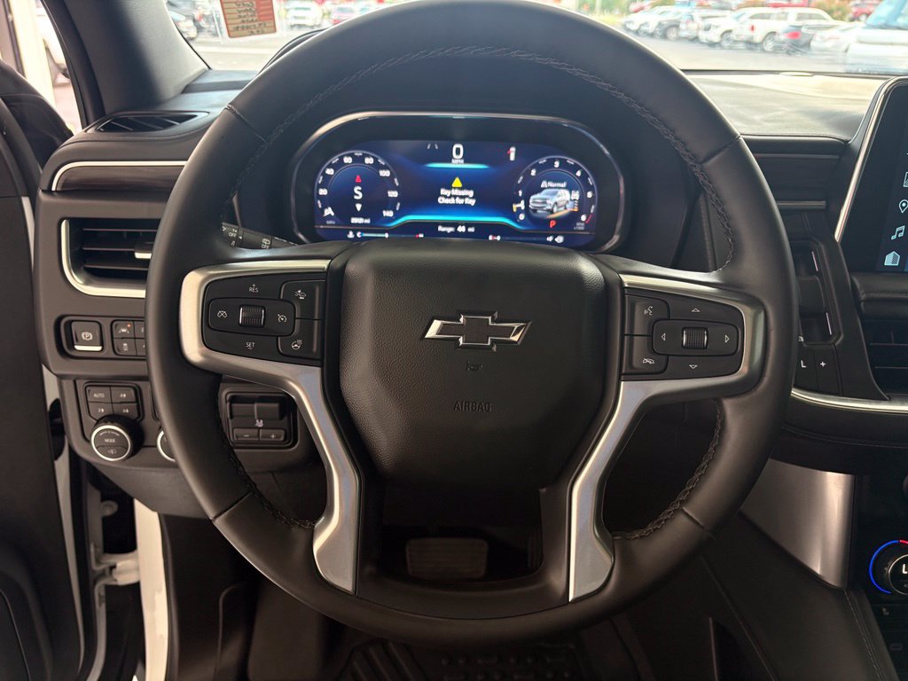 Used 2024 Chevrolet Tahoe Z71 w/ Z71 Off-Road Package AWD/4WD image 3