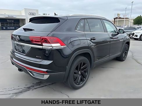Used 2023 Volkswagen Atlas Cross Sport SE w/ Black Wheel Package AWD/4WD image 3