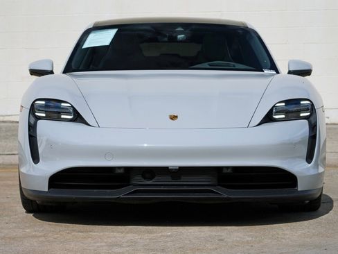 Used 2022 Porsche Taycan RWD image 7