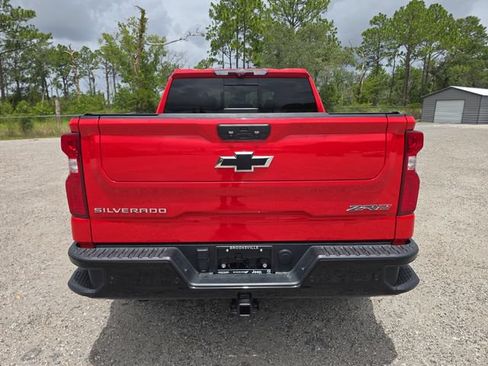 Used 2022 Chevrolet Silverado 1500 ZR2 w/ Technology Package AWD/4WD image 5
