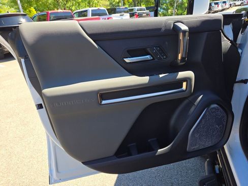New 2025 GMC Hummer EV 2X w/ Extreme Off-Road Package image 23