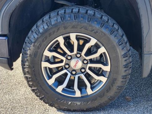 Used 2023 GMC Sierra 1500 AT4 image 8
