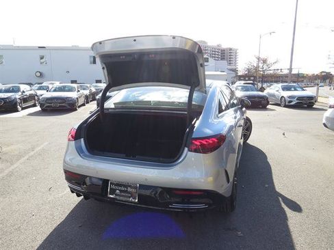 Used 2023 Mercedes-Benz EQE 350+ 4MATIC Sedan image 32