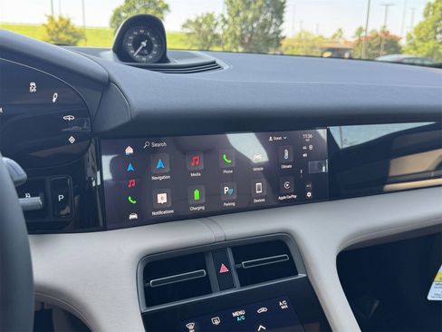 New 2025 Porsche Taycan image 21