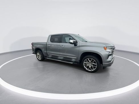 Used 2025 Chevrolet Silverado 1500 High Country w/ High Country Premium Package image 2