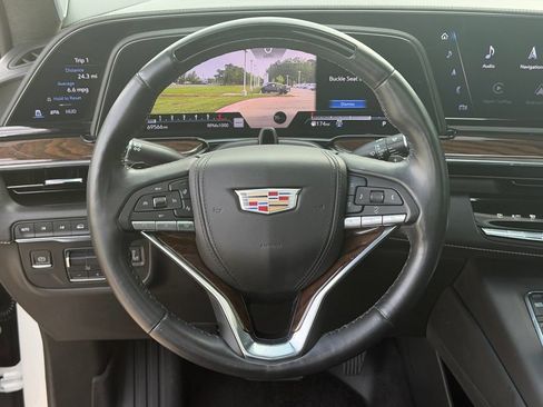 Used 2022 Cadillac Escalade Sport Platinum AWD/4WD image 21