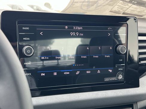 New 2026 Volkswagen Jetta SE FWD image 16