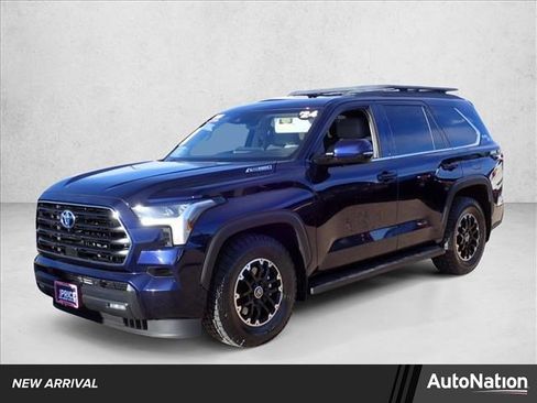 Used 2024 Toyota Sequoia SR5 image 1