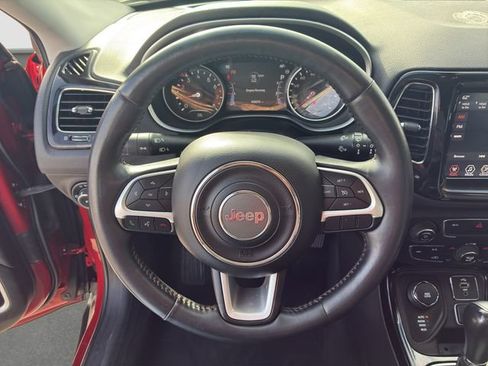 Used 2018 Jeep Compass Limited AWD/4WD image 18