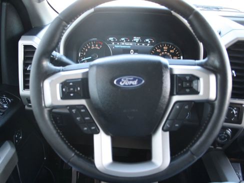 Used 2018 Ford F150 Lariat image 18