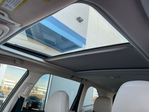 Certified 2022 Subaru Forester Limited image 15