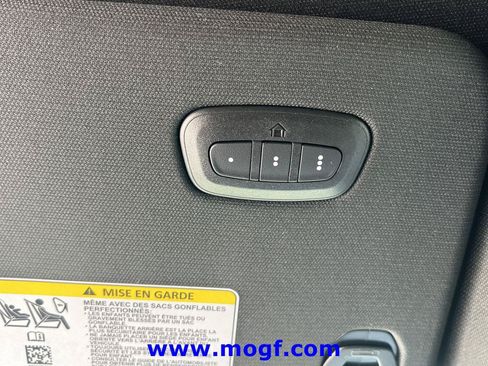 Used 2023 RAM 1500 Laramie AWD/4WD image 16