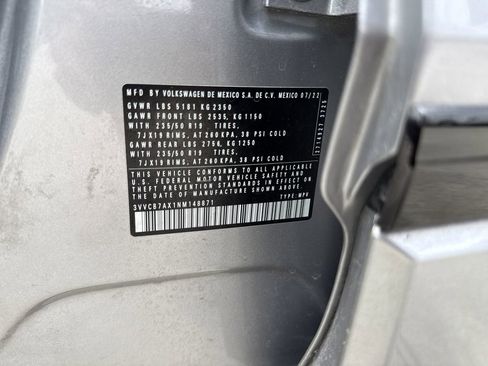 Used 2022 Volkswagen Tiguan SE R-Line FWD image 25