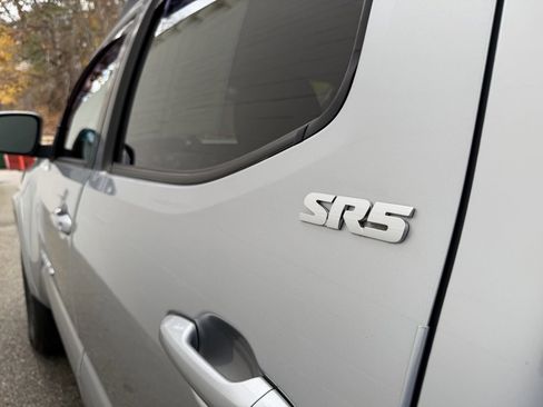 Used 2022 Toyota Tacoma SR5 image 23