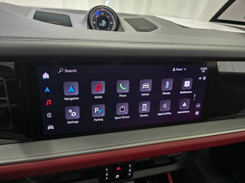 Certified 2025 Porsche Cayenne image 15