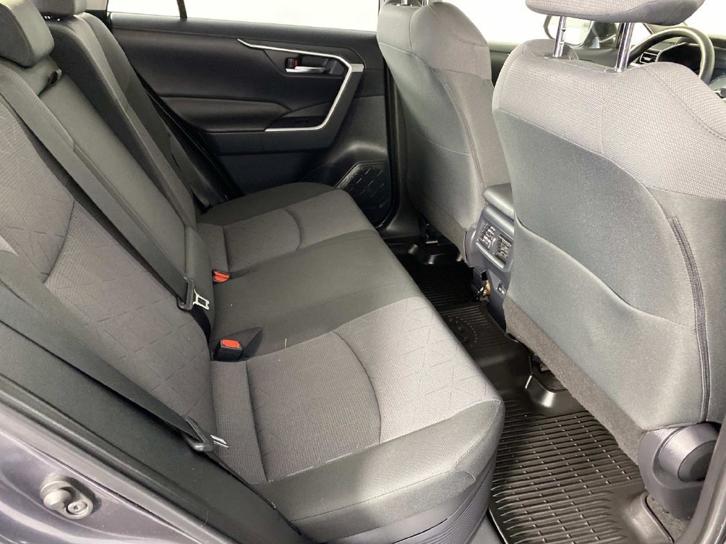 Used 2024 Toyota RAV4 XLE AWD/4WD image 11