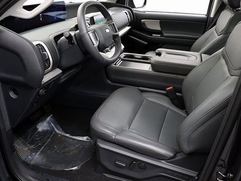 New 2025 Ford Expedition Max Active image 10