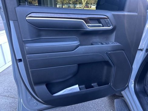 Used 2024 GMC Sierra 1500 Elevation w/ X31 Off-Road Package image 9