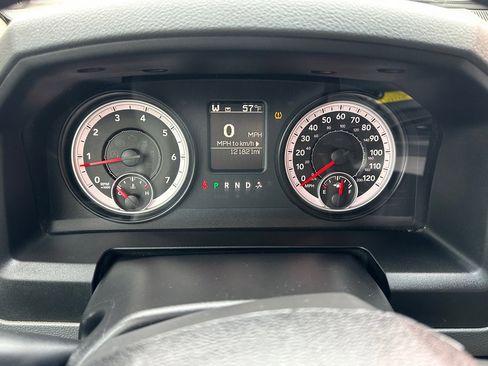 Used 2014 RAM 1500 Express AWD/4WD image 11
