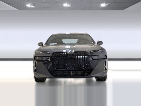 New 2026 BMW 740i image 5