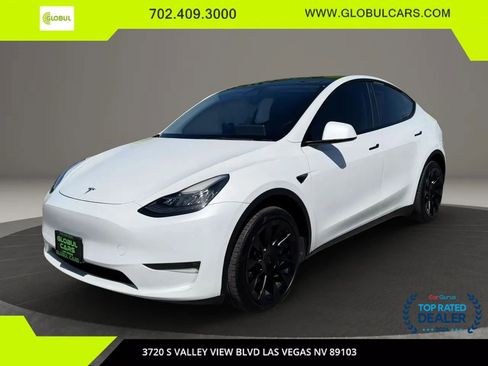 Used 2022 Tesla Model Y Long Range image 1