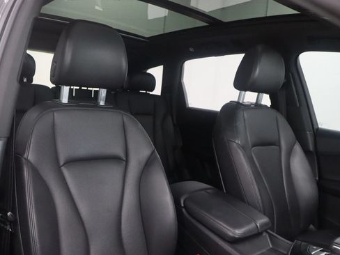 Used 2018 Audi Q7 3.0T Prestige w/ Prestige Package AWD/4WD image 29