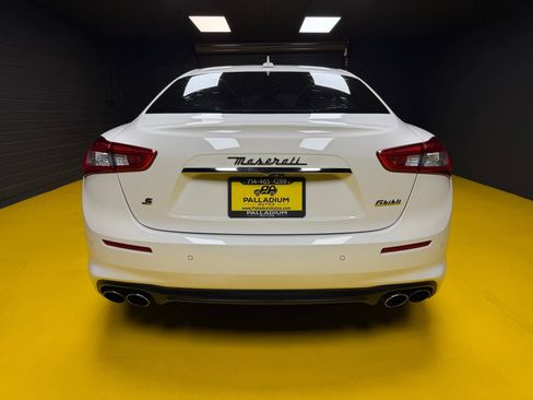 Used 2018 Maserati Ghibli S RWD image 5