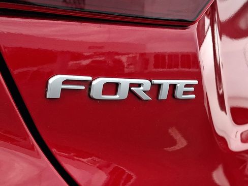 Used 2024 Kia Forte LXS w/ LXS Technology Package FWD image 30