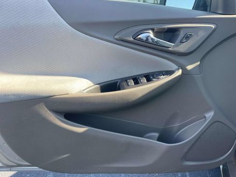 Used 2025 Chevrolet Malibu LT FWD image 14
