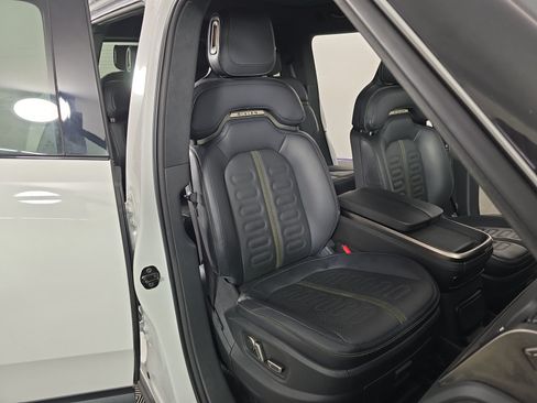 Used 2024 Rivian R1S Adventure AWD/4WD image 24