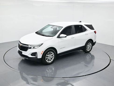 Used 2022 Chevrolet Equinox LT image 36