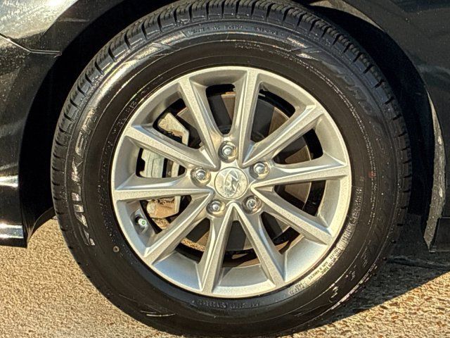 Used 2018 Hyundai Sonata SE FWD image 28